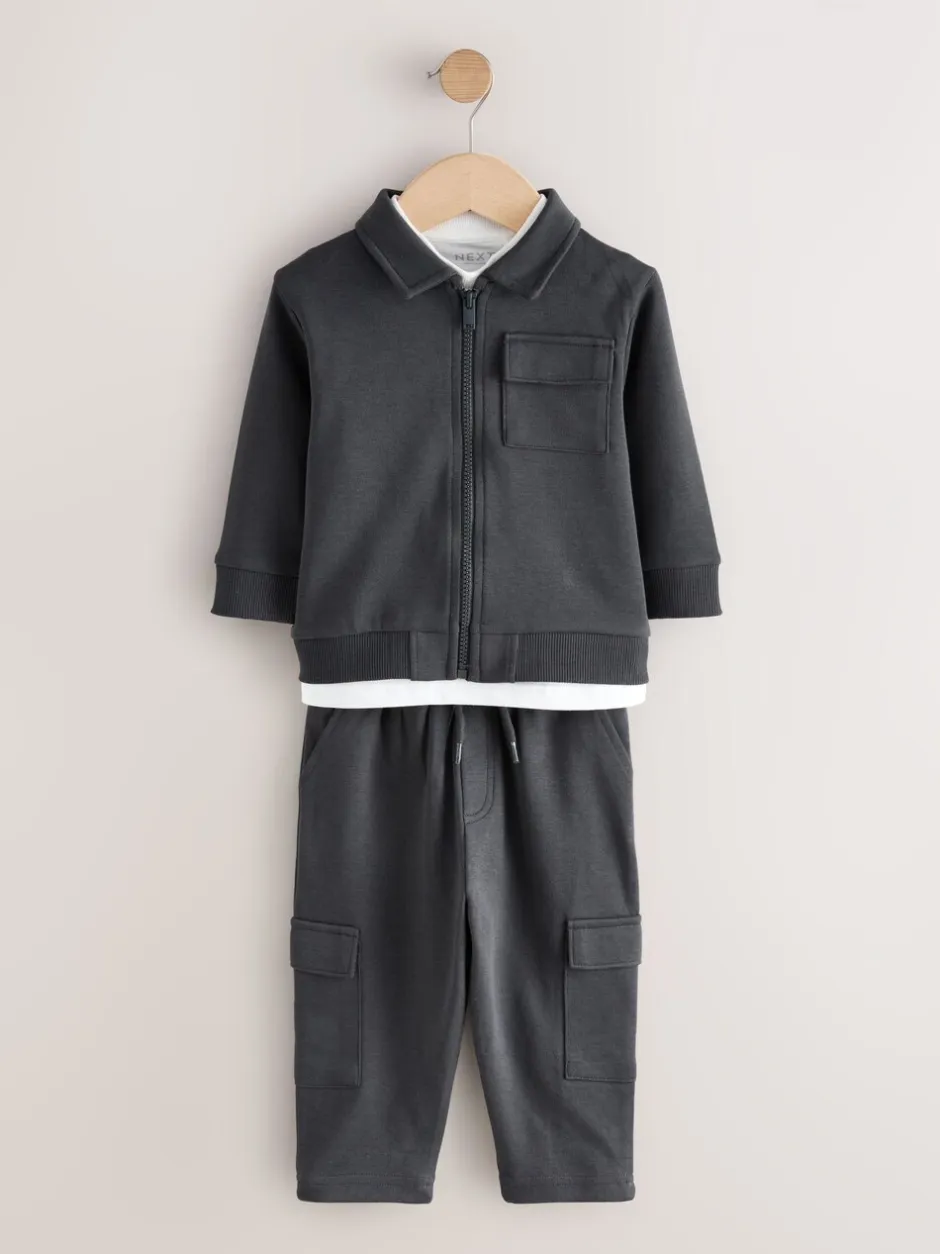 Sets En Combisets|Jassen En Jacks|Next Antraciet - 3 -delige set van T-shirt en joggingbroeken (3mnd-7jr)