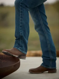 Boots*Ariat Hybrid Low Boy Boots
