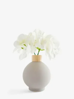 Kunstbloemen*Next Arrangement met kunsthortensia in kleine grijze glazen vaas