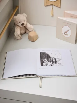 Thuiskantoor|Next Baby Icons Record Book