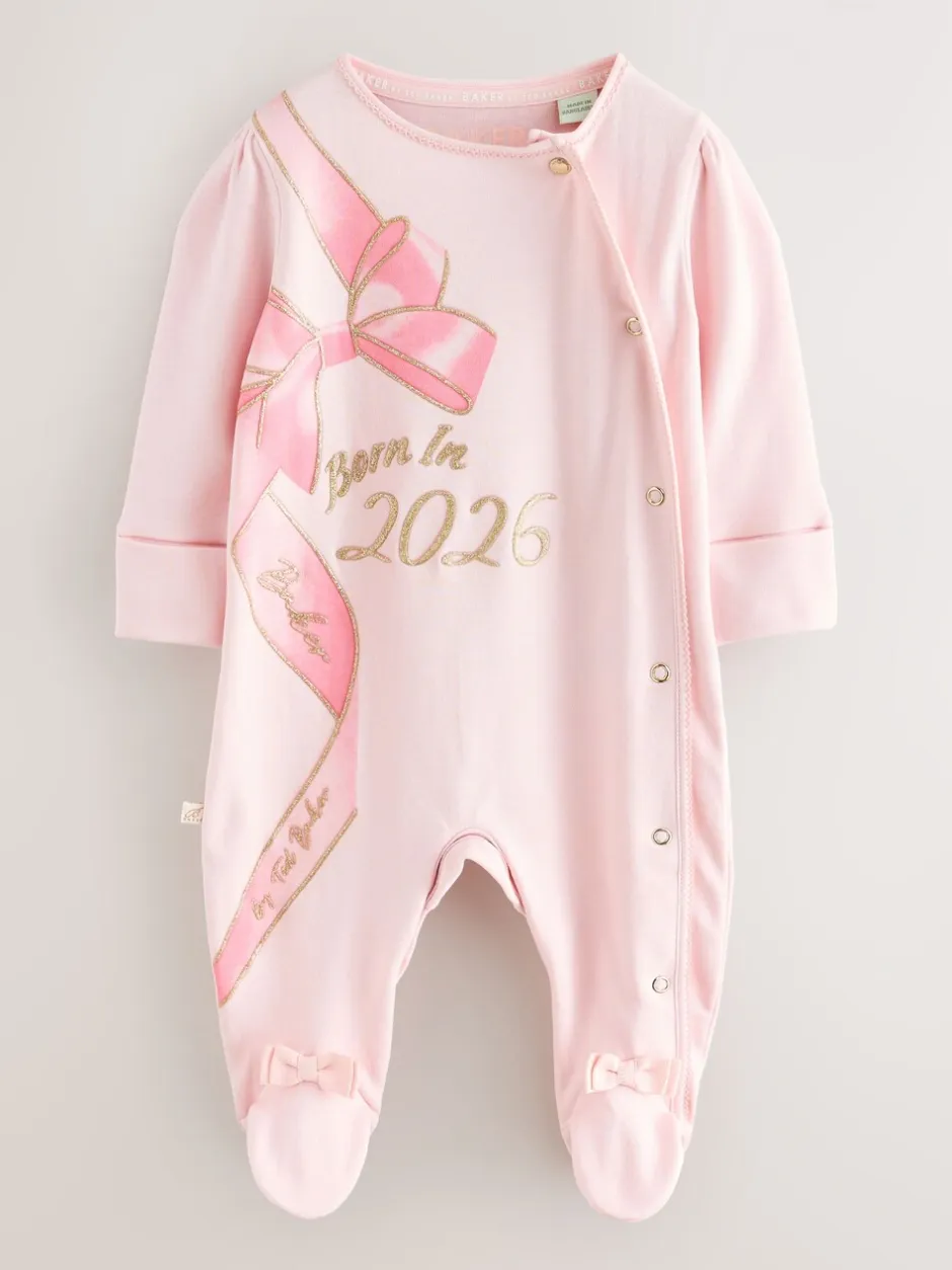Babypakjes En Babypyjama's|Baker by Ted Baker - Born in 2026 - babypyjama met strik in roze