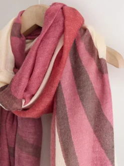Mutsen, Handschoenen En Sjaals|Next Berry Red Abstract - Lichte sjaal
