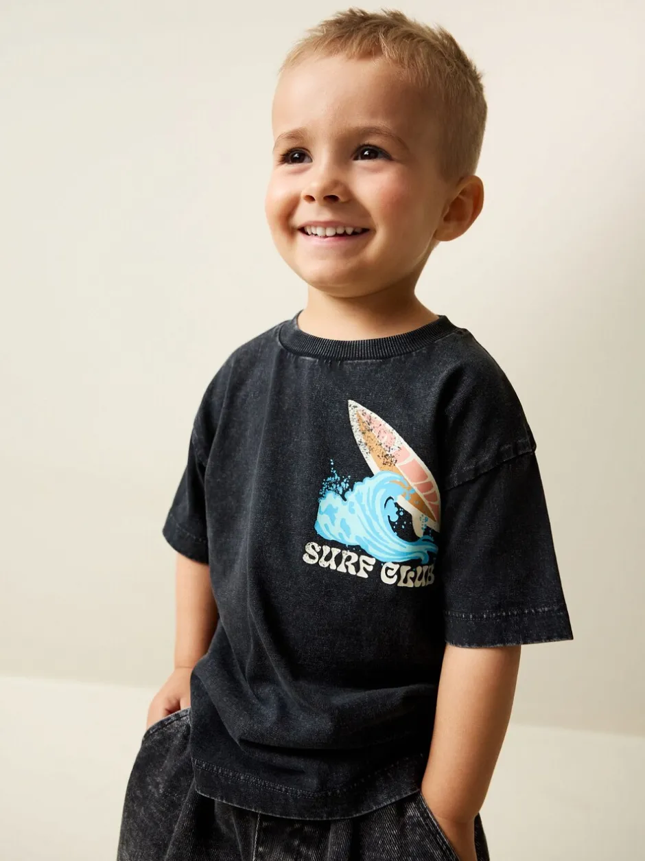 Tops|T-Shirts|Next Black Acid Wash Surf Club Oversized - T-shirt met korte mouwen en print op de rug (3mnd -7jr)