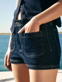 Shorts*Next - Patch Pocket Mini Denim Shorts Blauw met wassing