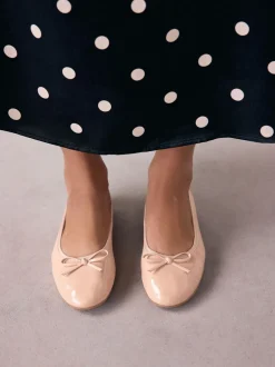 Lage Schoenen|Next Blush Roze lakleer - Ballerina's met ronde neus