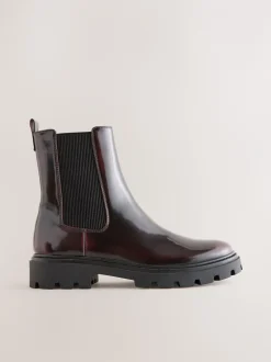 Ruimvallend En Extraruimvallend|Boots|Next - Forever Comfort® Chelsea-enkellaarzen met profielzool Bordeauxrode lak