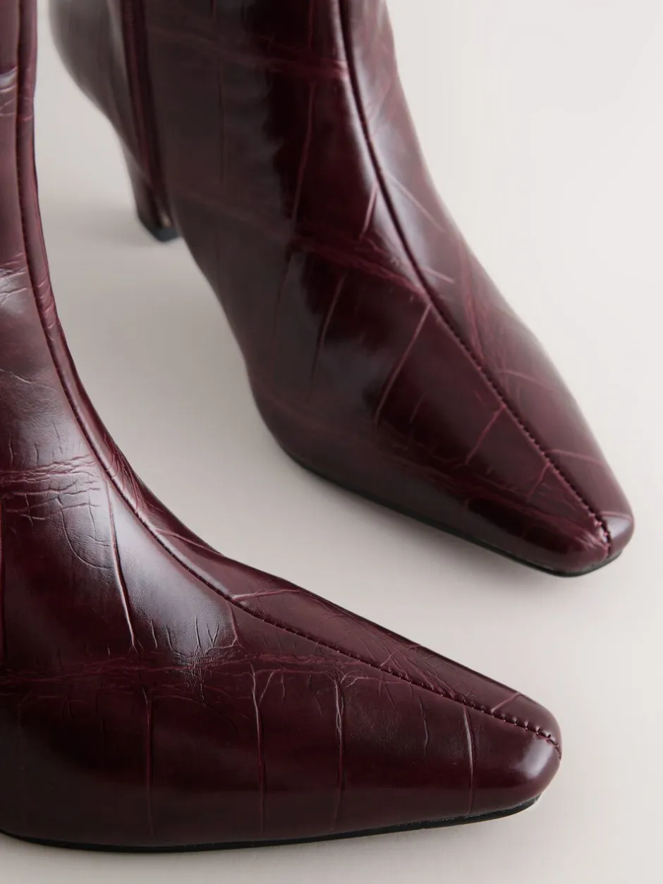 Ruimvallend En Extraruimvallend|Boots*Next - Forever Comfort® - Kniehoge laarzen met gebogen hak Bordeauxrood