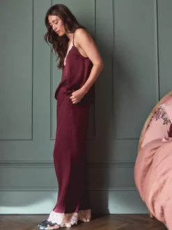 Pyjama's|Alle Nacht- En Loungekleding|Next Bordeauxrood - Pyjama met hemdje met kanten afwerking