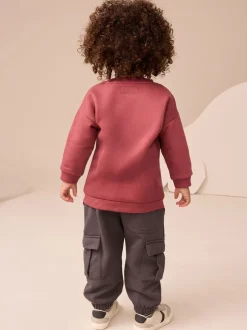 Joggingbroeken|Sweaters En Hoody´S|Next - Set met sweatshirt en utility-joggingbroek (3mnd -7jr) Bordeauxrood