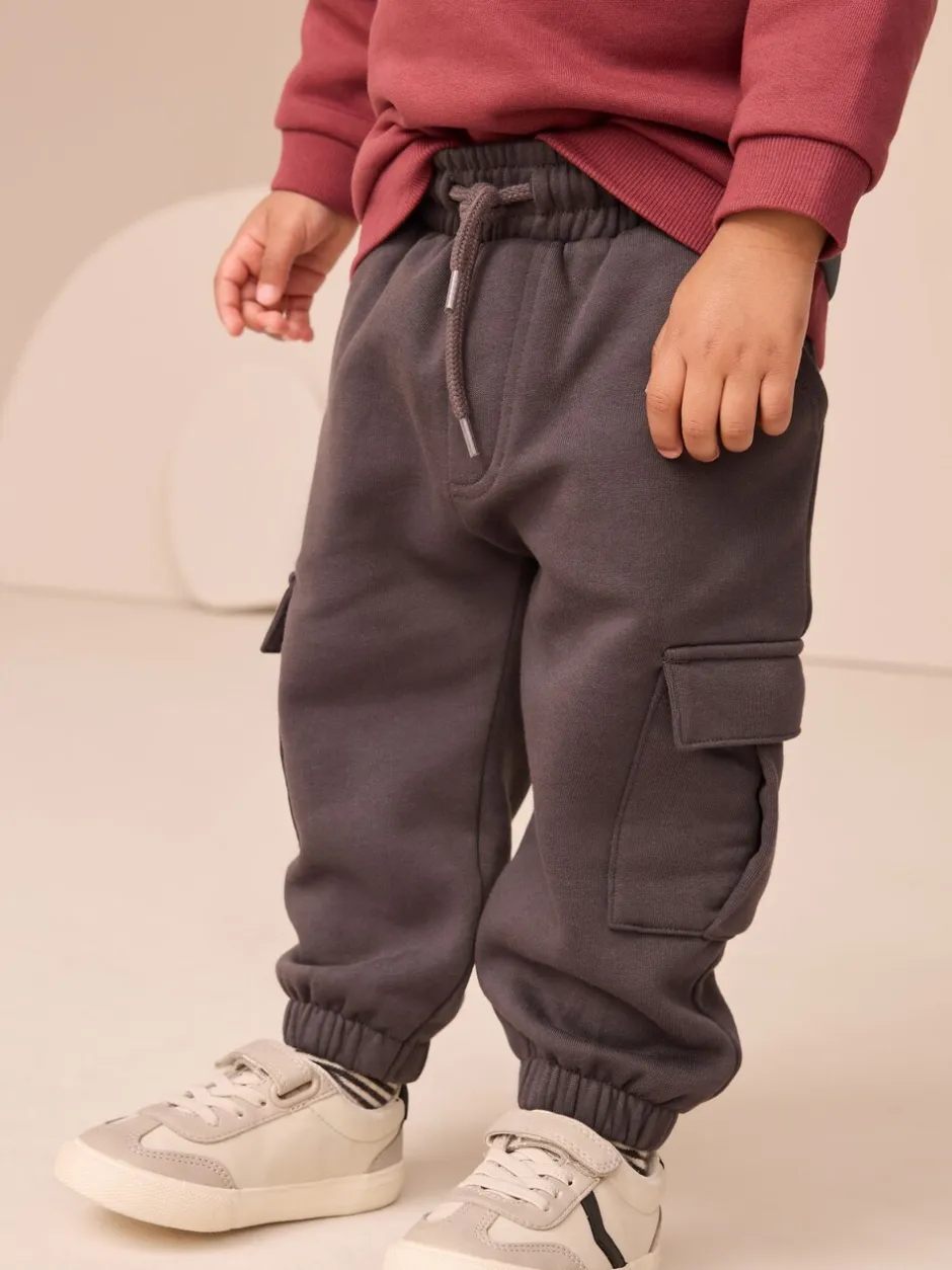 Joggingbroeken|Sweaters En Hoody´S|Next - Set met sweatshirt en utility-joggingbroek (3mnd -7jr) Bordeauxrood