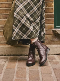 Boots|Next - Forever Comfort® - Enkellaarzen met vetersluiting Bordeauxrood leer
