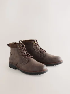Boots*Next - Borg gevoerde laarzen met koordafwerking Bruin