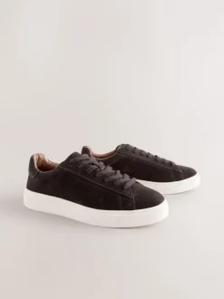 Schoenen*Next - Chic-casual lange sneakers Bruin