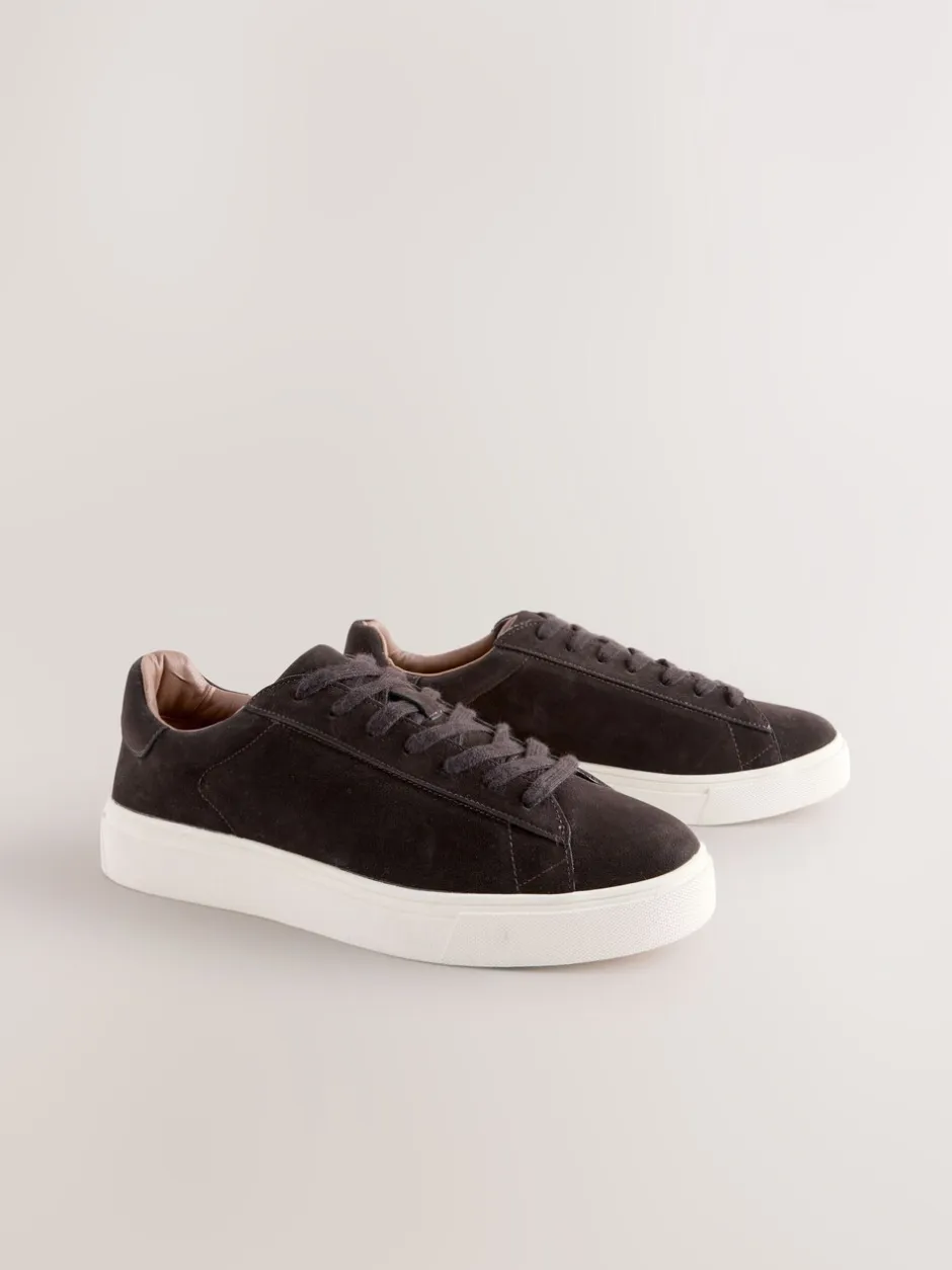 Schoenen*Next - Chic-casual lange sneakers Bruin