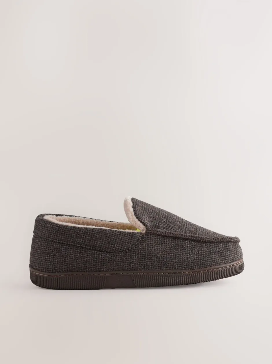 Pantoffels|Next - Closed Back Textured Slippers Bruin