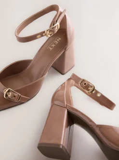 Schoenen Met Hakken|Next - Forever Comfort® Buckle Closed Toe Block Heels Bruin