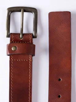 Riemen En Bretels|Lakeland Leather - Eskin Belt Bruin