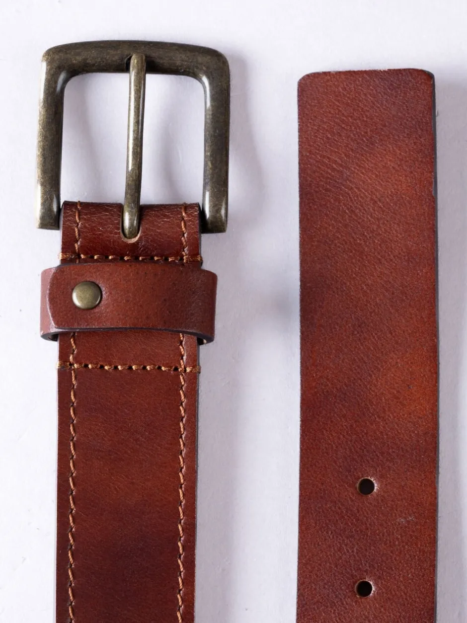 Riemen En Bretels|Lakeland Leather - Eskin Belt Bruin