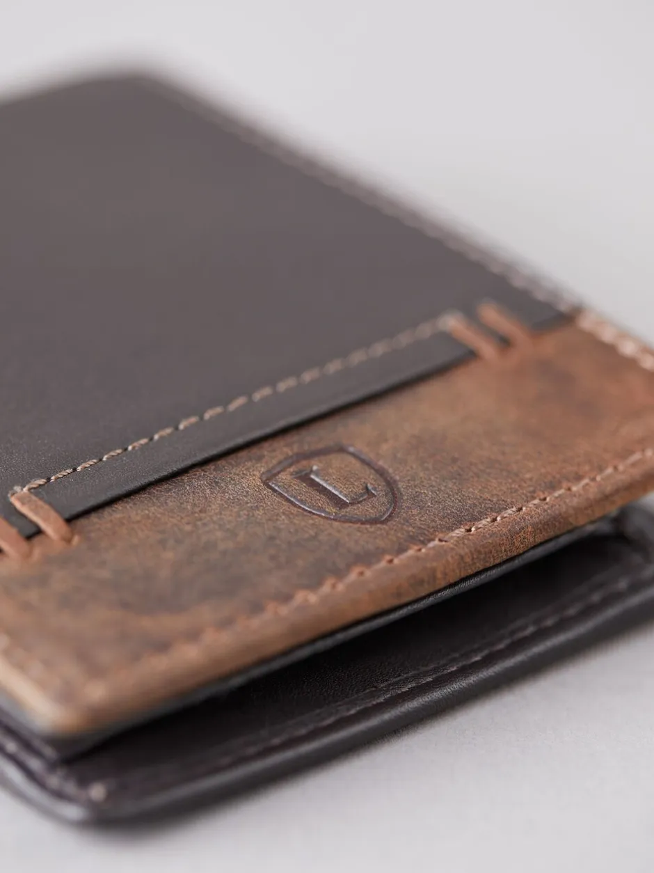 Portemonnees*Lakeland Leather Bruin - Lakeland leren dubbelgevouwen portemonnee met stiksels