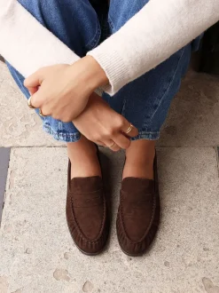 Lage Schoenen|Linzi - Belmont suède leren instappers met ruches Bruin
