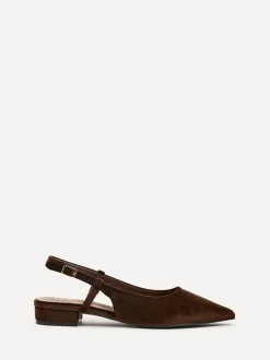 Lage Schoenen*Linzi - Clasica Low Heeled Slingback Courts Bruin