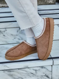 Pantoffels*Linzi - Tana Faux Suede Slip-On Slippers Bruin