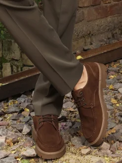 Schoenen*Off The Hook - Harvey Suede Leather Casual Lace-Up Boat Shoes Bruin