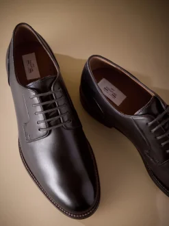 Formele Schoenen*Next - Standaard pasvorm - Signature - Derby-schoenen met leren zool Bruin