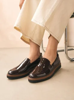 Ruimvallend En Extraruimvallend|Lage Schoenen|Next - Forever Comfort® Slip On Clean Chunky Sole Loafers Bruin gepantenteerd