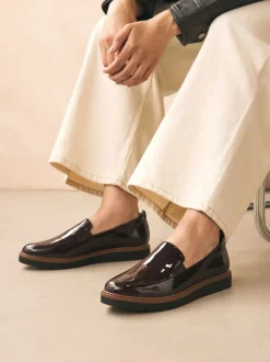 Ruimvallend En Extraruimvallend|Lage Schoenen|Next - Forever Comfort® Slip On Clean Chunky Sole Loafers Bruin gepantenteerd