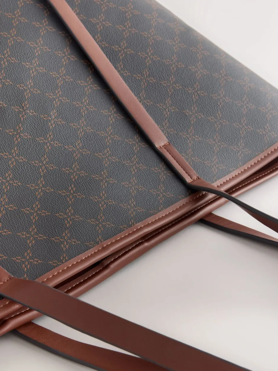 Tassen En Portemonnees|Next Bruin monogram - Grote schoudertas