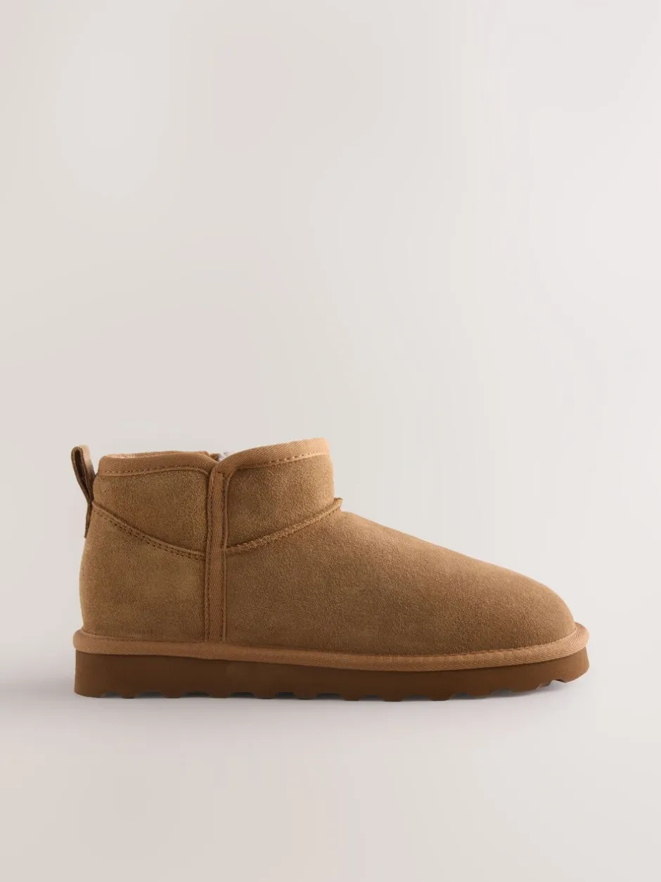 Ruimvallend En Extraruimvallend|Boots|Next - Waterafstotende enkellaarzen van imitatiebont Bruin suède
