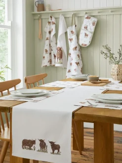 Tafellinnen En Placemats *Catherine Lansfield Angus Highland Cow Cotton Dining Table Runner