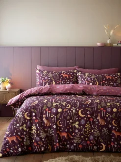 Catherine Lansfield|Beddengoedsets En Dekbedovertrekken|Catherine Lansfield Enchanted Twilight dekbedovertrek met dierenprint en kussensloop Paarsrood