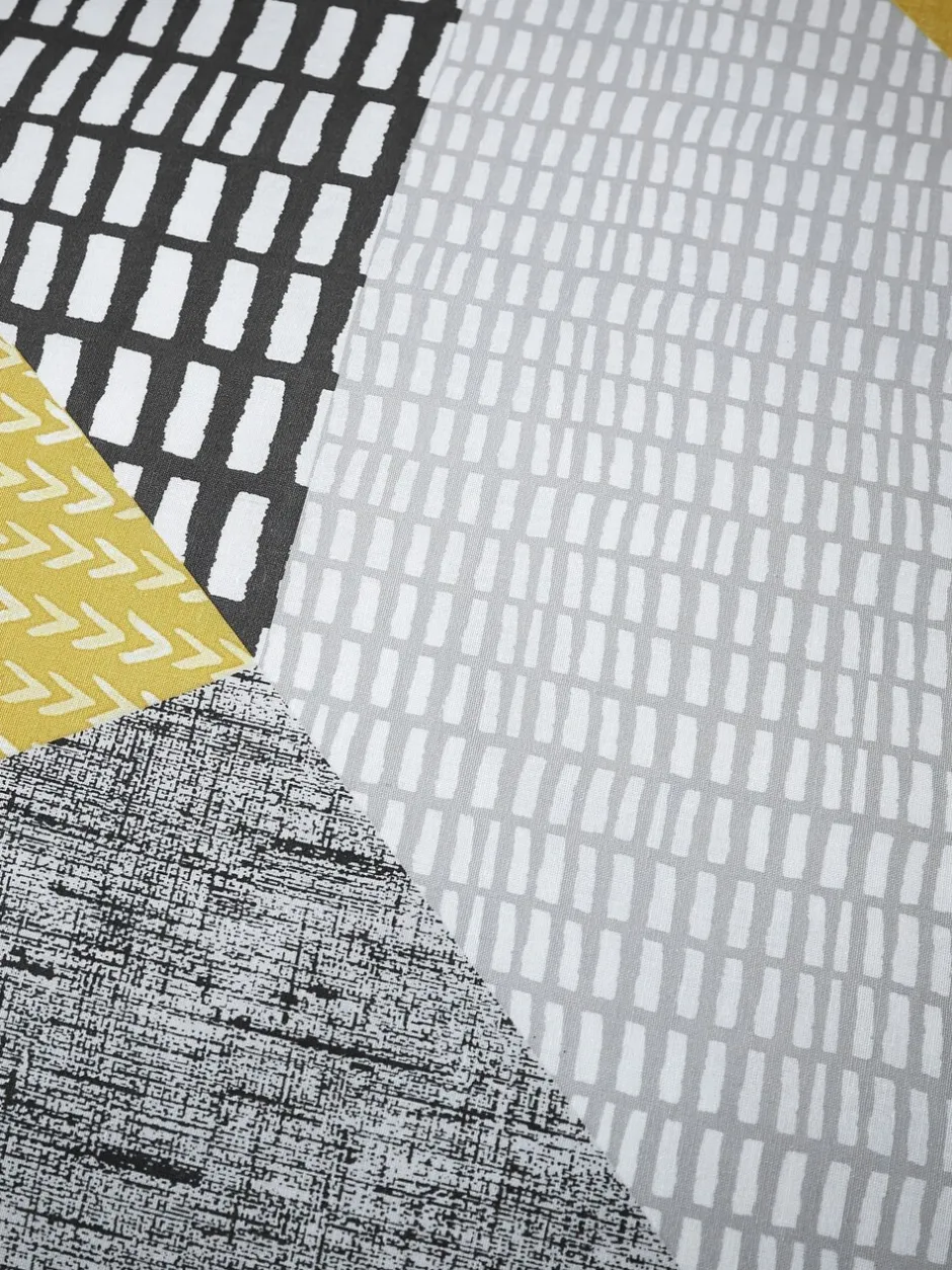 Catherine Lansfield*Catherine Lansfield Larsson set van dekbedovertrek en sloop met geometrische print