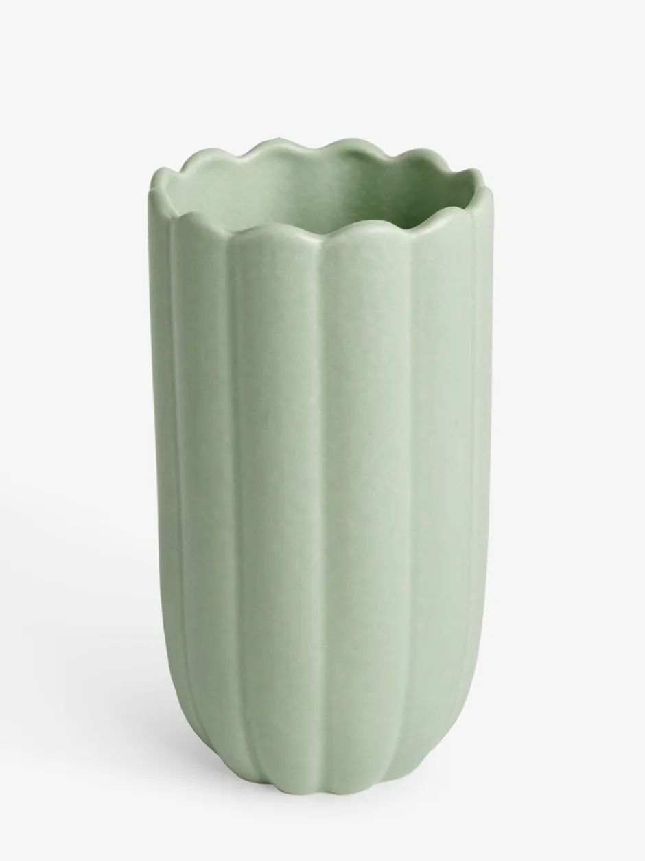 Vazen|Next Ceramic Scallop Detail Small Vase