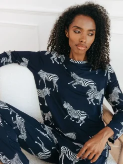 Pyjama's*Chelsea Peers Navy Zebra Classic Pyjamas Set