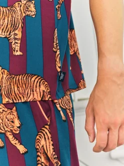 Pyjama's*Chelsea Peers Tiger Stripe Print Long Pyjamas Set