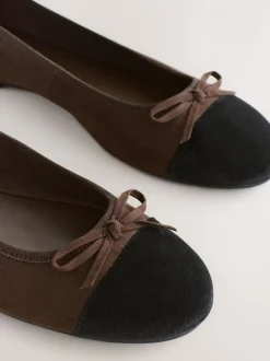 Ruimvallend En Extraruimvallend|Lage Schoenen*Next Chocoladebruin - Ballerina's met ronde neus