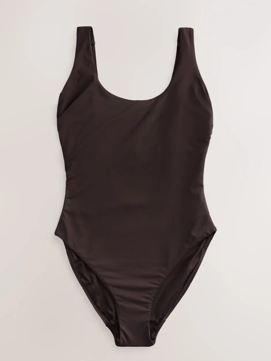 Badkleding|Next Chocoladebruin - Buikcorrigerend DD+ badpak met beugels en ronde hals