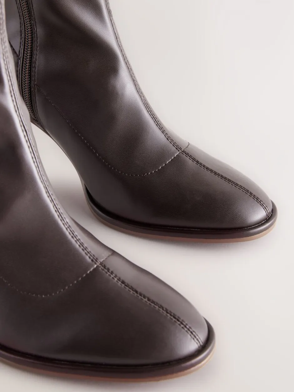 Ruimvallend En Extraruimvallend|Next - Forever Comfort® enkellaarsjes met ronde neus Chocoladebruin