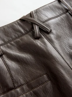 Broeken*Nothing Ordinary - Faux Leather Barrel Leg Trousers Chocoladebruin