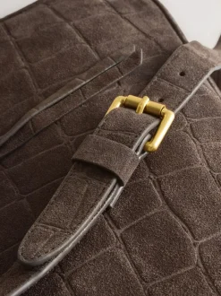 Tassen En Portemonnees*Next Chocoladebruin - Suede Croc Messenger Cross-Body Bag