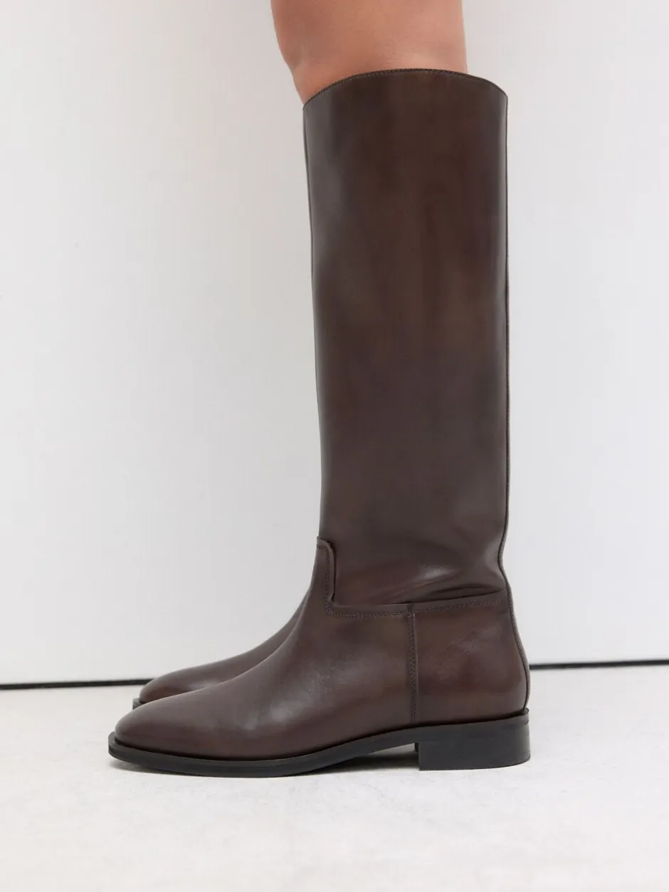 Boots|Ruimvallend En Extraruimvallend|Next - Forever Comfort® platte rijlaarzen Chocoladebruin leer