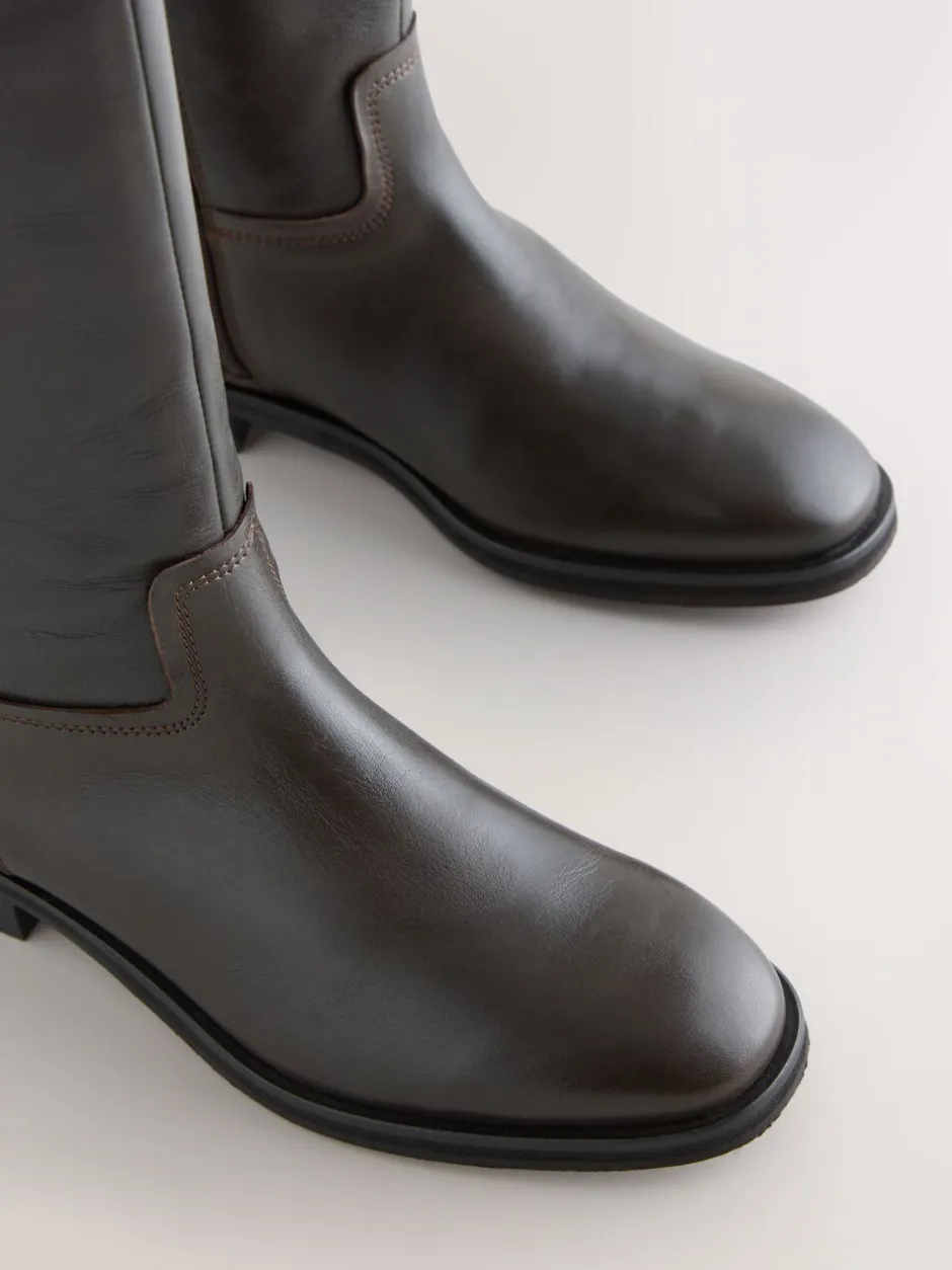Boots|Ruimvallend En Extraruimvallend|Next - Forever Comfort® platte rijlaarzen Chocoladebruin leer