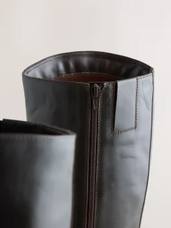 Boots|Ruimvallend En Extraruimvallend|Next - Forever Comfort® platte rijlaarzen Chocoladebruin leer