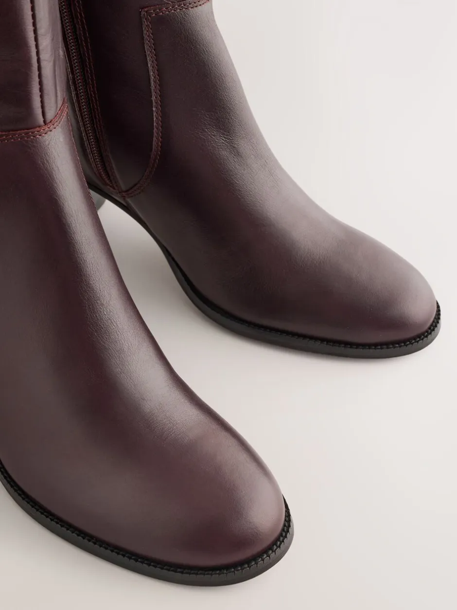Boots*Next - Forever Comfort® kniehoge laarzen met hardware trim Chocoladebruin leer