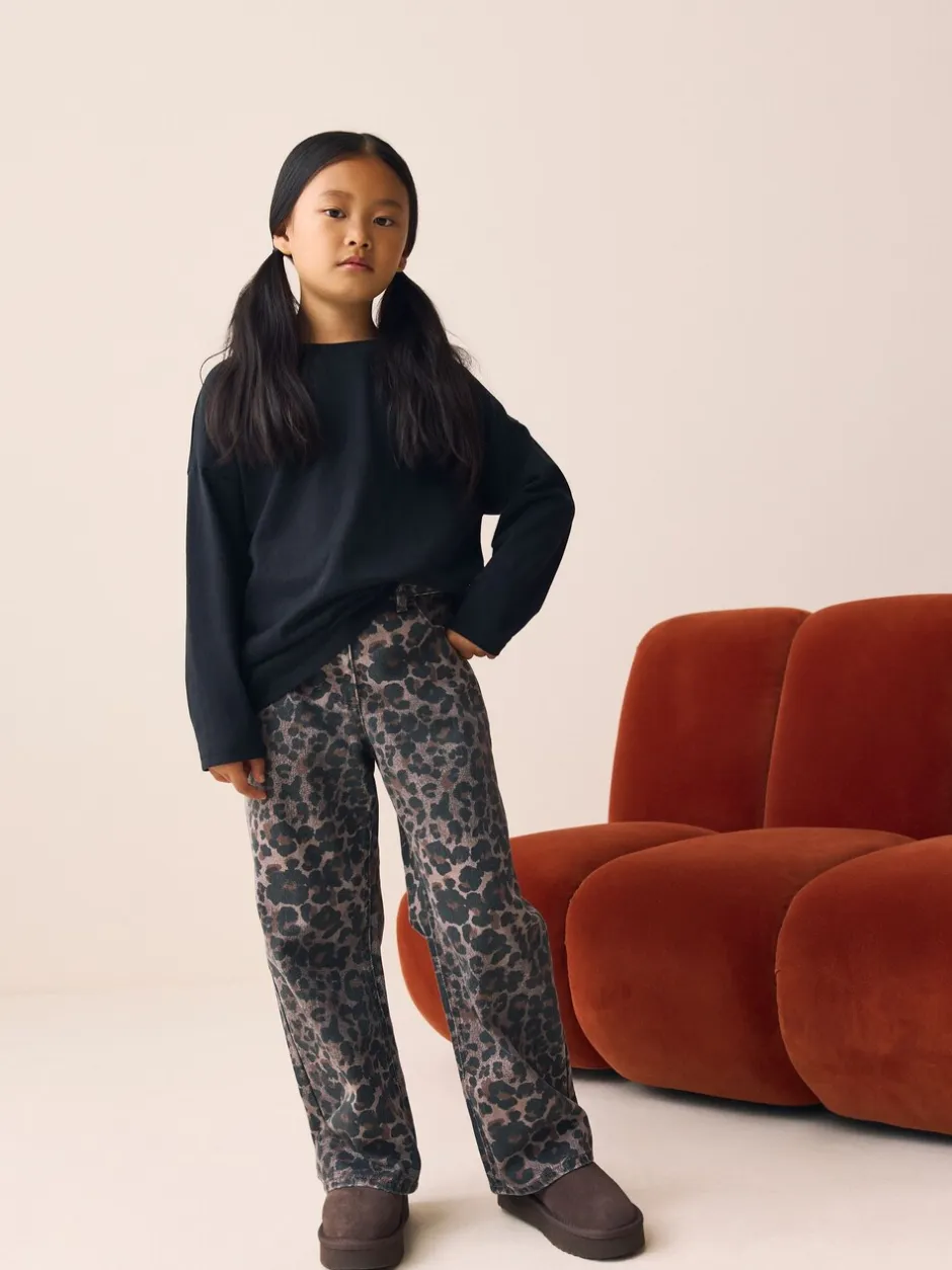 Jeans|Next - Jeans met wijde pijpen (3-16 jr) Chocoladebruin luipaardmotief