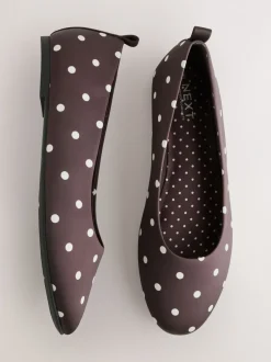 Lage Schoenen|Next Chocoladebruin met stippen - Forever Comfort® Round Toe Ballerinas