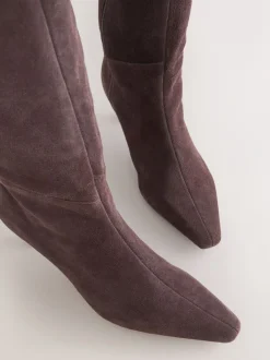 Boots*Next - Forever Comfort® Knee High Chisel Toe Heeled Boots Chocoladebruin suède